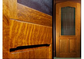 Storm Door in 1/4 Cut Oak  Photo